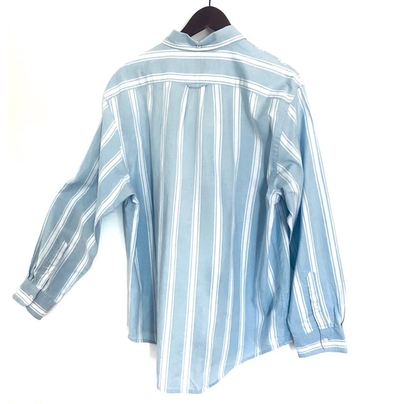 Men's Large Izod Saltwater NewPort Oxford Blue and White Striped - Picture 2 of 7